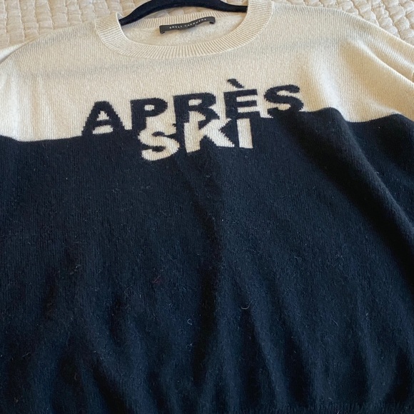 Skull Cashmere Cream Sweater - Picture 3 of 5